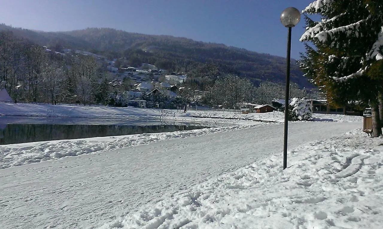 Hotel La Combe à Verchaix Camping
